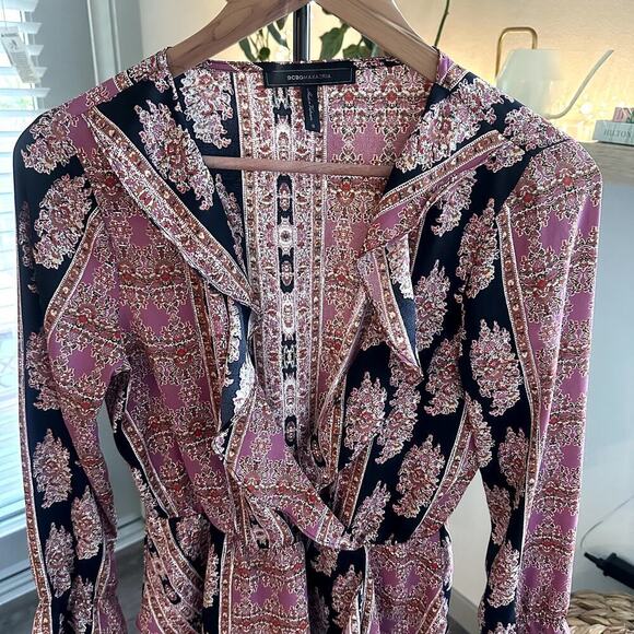 BCBGMAXAZRIA Long Sleeve Surplice Woven Top Size Small - Picture 2 of 8